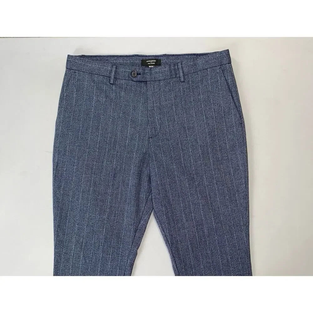 Banana Republic Slim Tapered Fit Stretch Poly-Cotton Chino Dress Pants. 36X29.